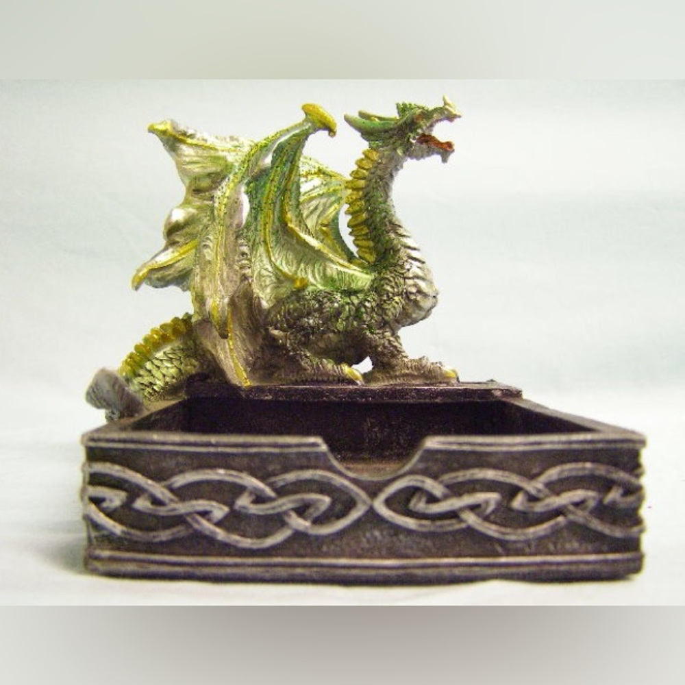 NIB green dragon figurine with notepad box